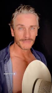 Simplemente gracias ✨🙏🏻 letra de la canción de Calibre 50