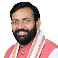 Vicky Saini's Instagram, Twitter & Facebook