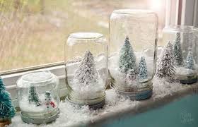 A standout decoration can be affordable. 17 Easy Diy Christmas Window Decorations Best Holiday Window Ideas