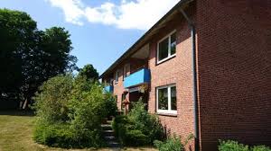 Die mietpreise in husum liegen aktuell bei durchschnittlich 6,68 €/m². 4 Zimmer Wohnung Zu Vermieten Am Gallberg 76 25813 Husum Mapio Net