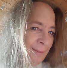 Deesse Cosmetics by Barbara Finger