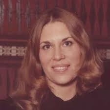 Marilyn Schrader's Instagram, Twitter & Facebook