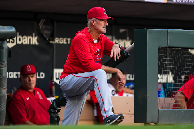 Angels reportedly fire pitching coach Mike Maddux, two others on his staff a few months after joining team - AOL