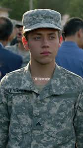 Shameless. Carl le héros 🤣 Il a changé la vie de quelqu'un 😂 #motivation  #motivationmentalité #goodvibes #badass #drole #fun #funny #marrant #leçon  #respect #morale #soldat #militaire #courage