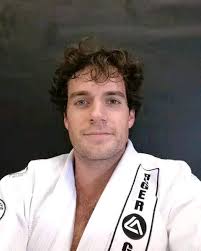 Henry Cavill Official✓