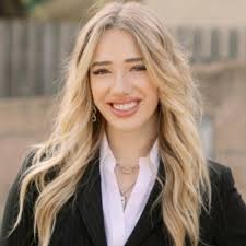 Studying at USC has always been a dream of mine. It's been eight years  since my undergrad rejection, but yesterday I walked USC Annenberg School  for Communication and Journalism's commencement stage.… |