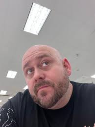 Hey y'all, I'm from a small town outside the Quad Cities, 42, single. Just  looking to introduce myself, maybe make some friends, see what happens :)