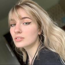 Harriet May (@hm_ayyy)