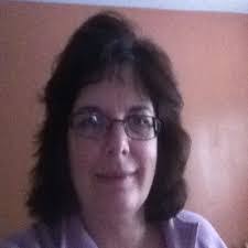 Amy Topolski's Instagram, Twitter & Facebook