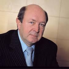 Emmanuel Macron appelle à un effort « durable » des industriels de…