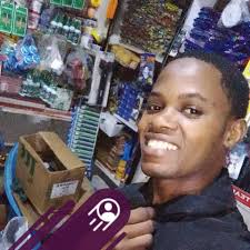 Ndaro-Mimi ni comedian ambaye naingiza hela nyingi sana Kwa mwezi