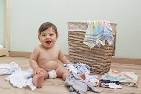 Von salino am 01.06.2005, 13:38 habe jetzt überlegt mir bei tchibo ein paar babysachen und eine wickeltasche zu kaufen aber bin erst in der 28.woche und weiß nicht ob es zu früh ist.nur,,,was ist wenn es diese niedlichen sachen hinterher nicht mehr gibt?? Waschen Von Babykleidung Babypflege Praktisches Baby Swissmom Ch