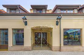 Šioje saloje yra įsikūręs pranciškonų vienuolynas, kuris laukia visų norinčių atrasti. Parduodamas Butas Vilnius Lydos G Id 173305 Baltic Sotheby S International Realty