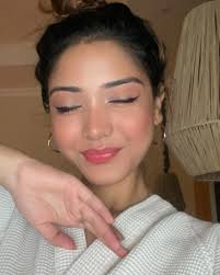 Netizens are going crazy for @aaryapriyaa after her reaction to MSD's  dismissal goes Viral 🔥 #aaryapriya #msd #mahendrasinghdhoni