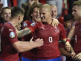 Inglaterra ganó su grupo de clasificación perdiendo solo un partido y recibiendo solo 6 goles. Inglaterra Cayo Por 2 1 Ante Republica Checa En Praga Video Ver Goles Resumen Eurocopa 2020 Deporte Total El Comercio Peru