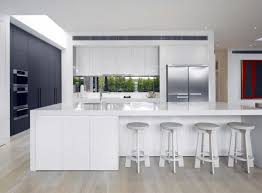 Simple White Cuisine Moderne Blanche Design De Cuisine Moderne Cuisine Contemporaine