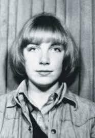 HAPPY BIRTHDAY ANNIE LENNOX🎂 DECEMBER 25, 1954 63 YRS OLD 🎙️🎶🎶🎶