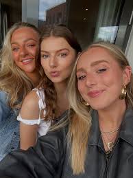 living has looked soooo good this summer that's for sure 🌞🐬❤️‍🔥✨🫶🦋