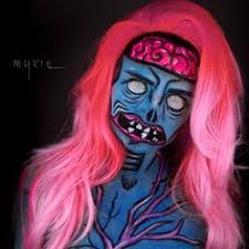 The most common pop art zombie material is stretched canvas. 48 Ideas De Zombie Pop Art Maquillaje De Halloween Maquillaje Artistico Maquillaje Halloween
