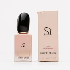 An elegant perfume with strong staying power, armani si is ideal for red carpet events and special occasions. Authentic Giorgio Armani Si Flori Miniature Edp Perfume 7ml Health Beauty Perfumes Nail Care Others On Carousell
