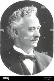 Christopher Edmunds's Instagram, Twitter & Facebook