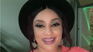 Lilian Bach shares makeup-free selfie