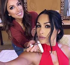 Eileen Sandoval (@honeybeileenMUA)