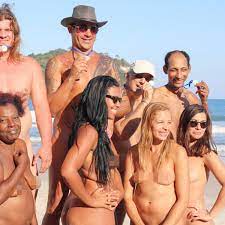 Rio hosts NAKED Olympics on beach to honour ancient Greeks - Mirror Online