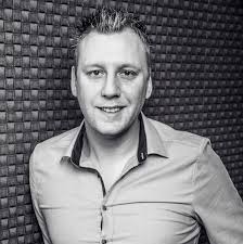 auxivo #team #exoskeletons #exoskelette #liftsuit #carrysuit #wearables