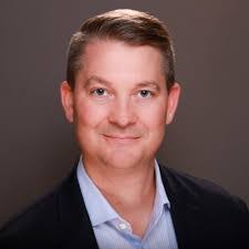 Candice Ralston's Instagram, Twitter & Facebook