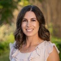 Melissa Dunn's Instagram, Twitter & Facebook