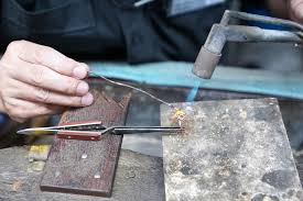 Phone repair exeter, we are specialized in apple iphone, ipad, samsung galaxy mobile repair, we are receiving thousands of phones for repair from exeter, Jewellery Repairs In Exeter Erin Cox