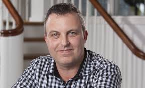 Fra byggepladsens arbejdsdreng til Skou Gruppens nye tilbudschef