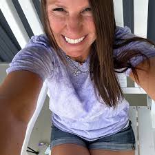 What brands are Merhow trailers comparable to and are they lightweight or  mid-level?