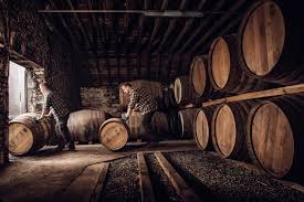 The 10 Best Whisky Distilleries In Scotland In 2020 With Images Distillery Whisky Glenmorangie Distillery