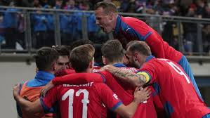 České kluby mohou konečně vytáhnout delší dobu dohodnuté smlouvy z šuplíku, ladit poslední detaily nových kontraktů a odhalovat posily. Zive Sparta Plzen 4 0 Prazane Prejeli Viktorku A Jsou I Nadale Stoprocentni Aktualne Cz