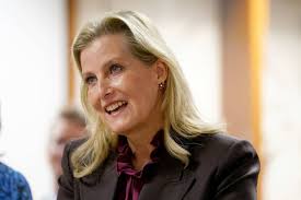 Duchess of Edinburgh returns to service that helped save her life