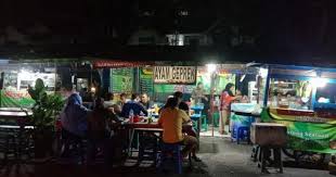 Keputren merupakan tempat tinggal permaisuri dan selir raja. 10 Tempat Makan Di Balikpapan Paling Enak Murah Borneo Id