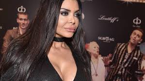 Nach über einem jahr kann kader endlich wieder ein bisschen lächeln. Kader Loth Saust Nach Kampf Der Realitystars Sofort Zum Beauty Doc Und Gibt 6 000 Euro Aus