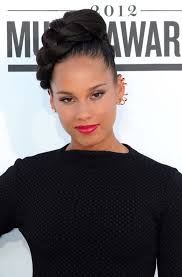 Short hairstyles for black girls. Alicia Keys Rockt Das Giuseppe Meazza Stadion In Mailand Vor Dem Champions League Finale Am Vergangenen Samstag Stuttgarter Zeitung