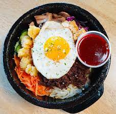 Looking for a taste of delicious korean food with a modern twist? J S Korean Cuisine Chicken Bimbap Fullerton