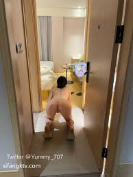 8 ultra-high-quality Internet celebrity bloggers latest private shoot  - Yummy