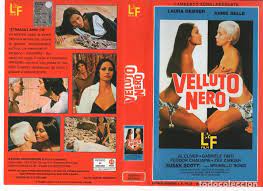 La scena più famosa del film è quella in cui la gemser posa nuda davanti a decine di cadaveri. Vhs Velluto Nero Laura Gemser Brunello Ron Verkauft Durch Direktverkauf 62597672