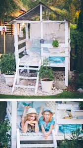 Die Perfekte Alternative Zur Mannerhohle In Diesen Hauschen Fuhlen Sich Frauen Heimelig Watson Diy Hinterhof Hintergarten Spielhaus Garten