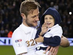 The resolution of image is 465x627 and classified to twitter bird logo, grey line, grey circle. Leeds Captain Liam Cooper Leads Emotional Tributes After Tragic Death Of Six Year Old Fan Mirror Online