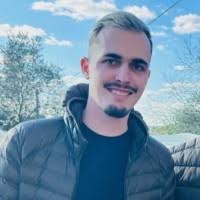 100+ perfiles de «Bayle»