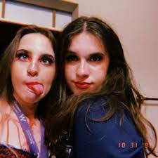 Cassie Adcock's Instagram, Twitter & Facebook