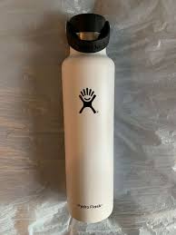 There Are A Few Signs Of Use And A Few Small Dents Near The Bottom Of The Bottle Bottle Is In Great Conditi Hydroflask Hydro Flask 24 Oz Flask Stainless Steel