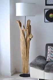 khoma luminaire sur pied en bois recycle lampadaire bois naturel boudoir d bois boudoir en lampadaire bois idee deco bois lampadaire bois flotte