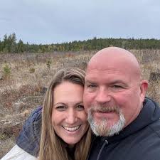 Two Navy F-18s dropped in at the Coeur d' Airport today for fuel. Go Navy!
